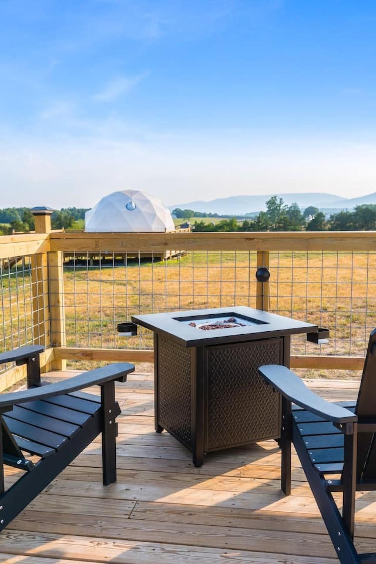 Tranquil Dome At Faraway Camp Guest House Luray Luaran gambar